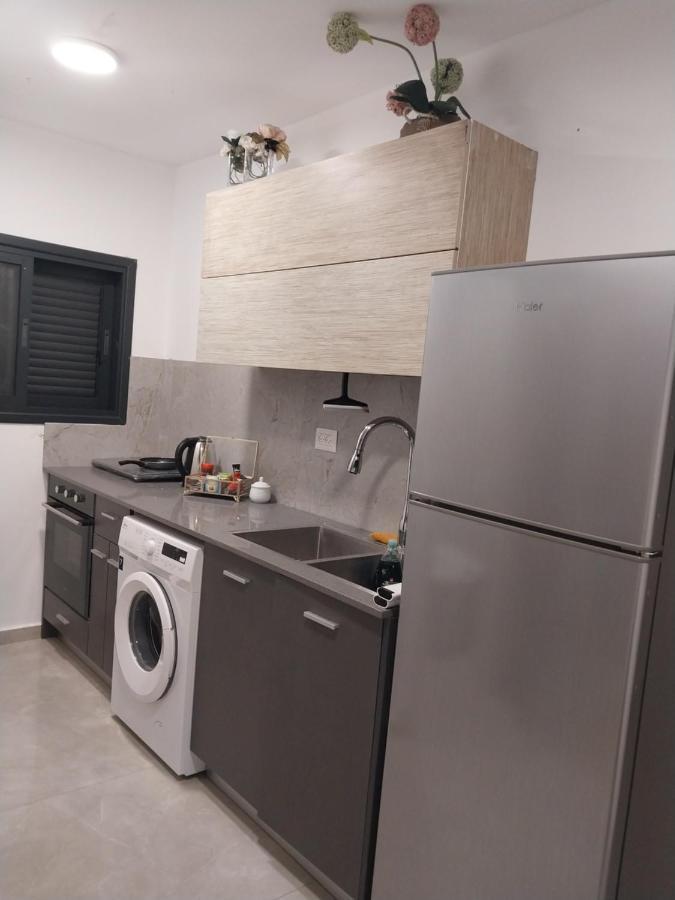 Апартаменты שירת דבורה בבני ברק Giv'at Shemu'el Экстерьер фото